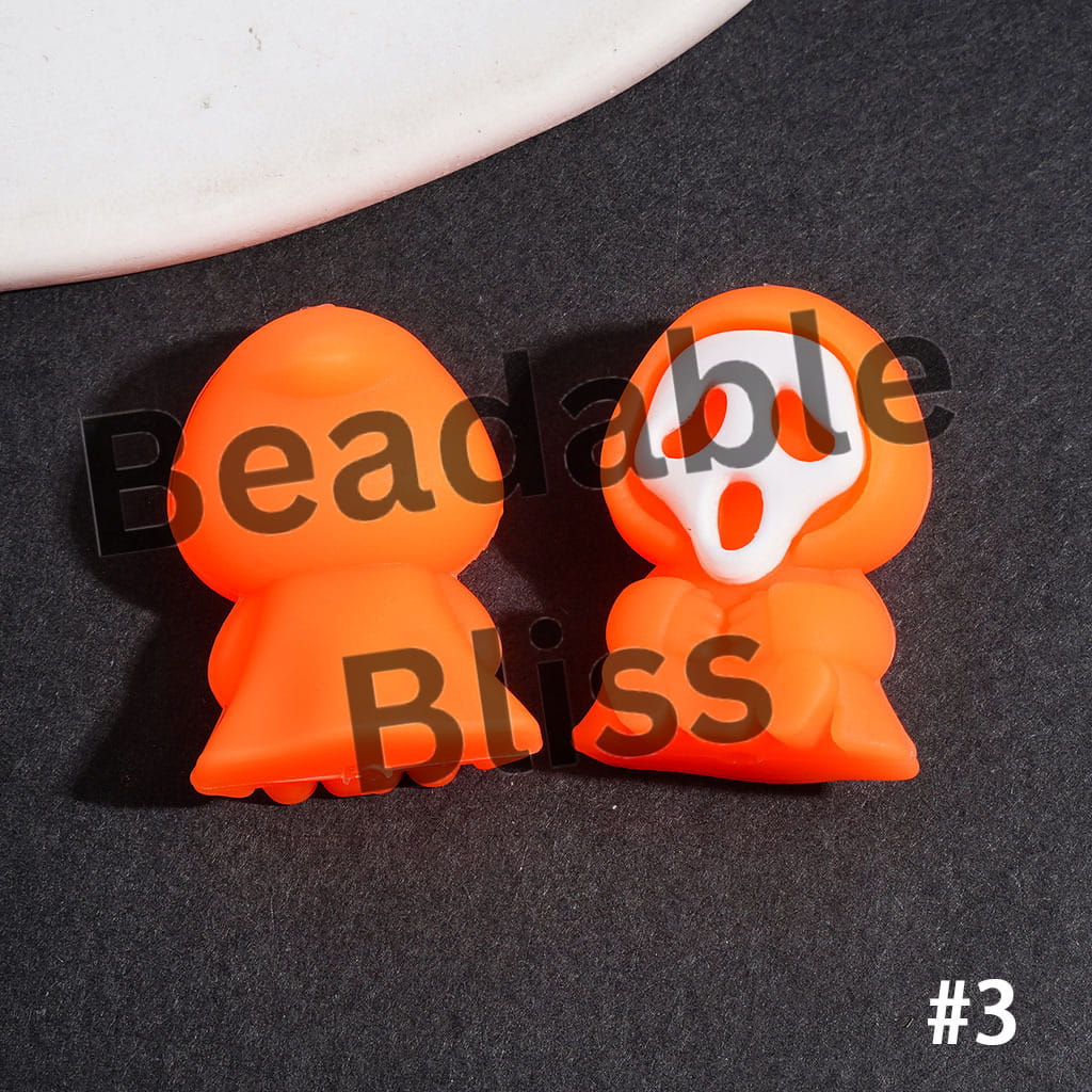 3D Horror Mask Character with Cloak Silicone Focal Beads, 19*26MM, Halloween Theme, Multi-Color (Please Read Description)