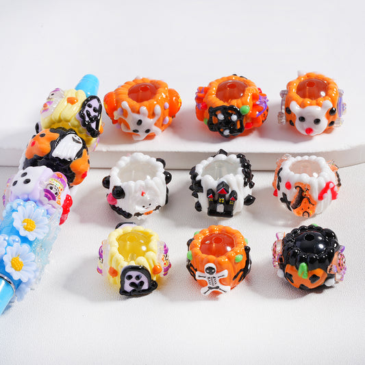 Acrylic Beads Hand Painted Halloween Series Cute Ghost Pumpkin Star Spider Web Wizard Hat Magic Castle House Around 20*15MM, Random Mix