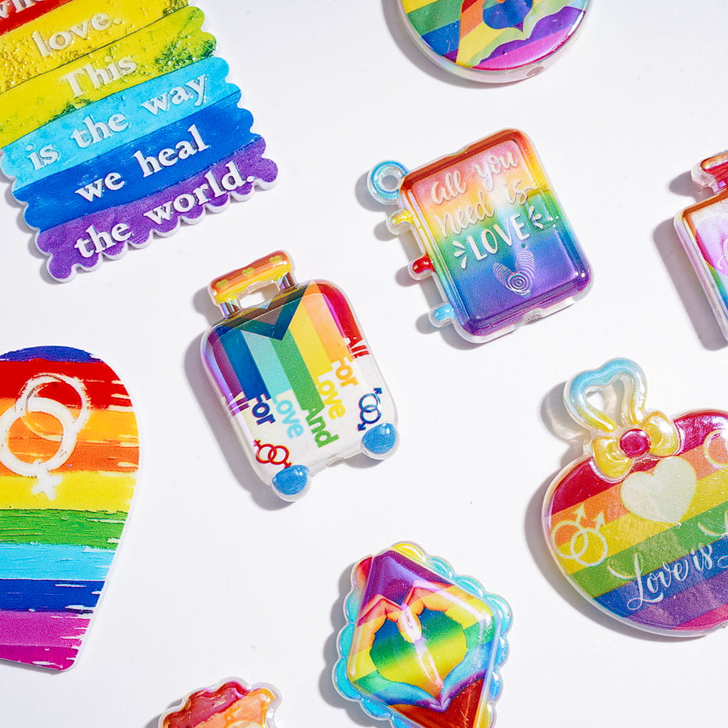 Acrylic Beads and Pendants UV Coating Rainbow Humor Series, Random Mix