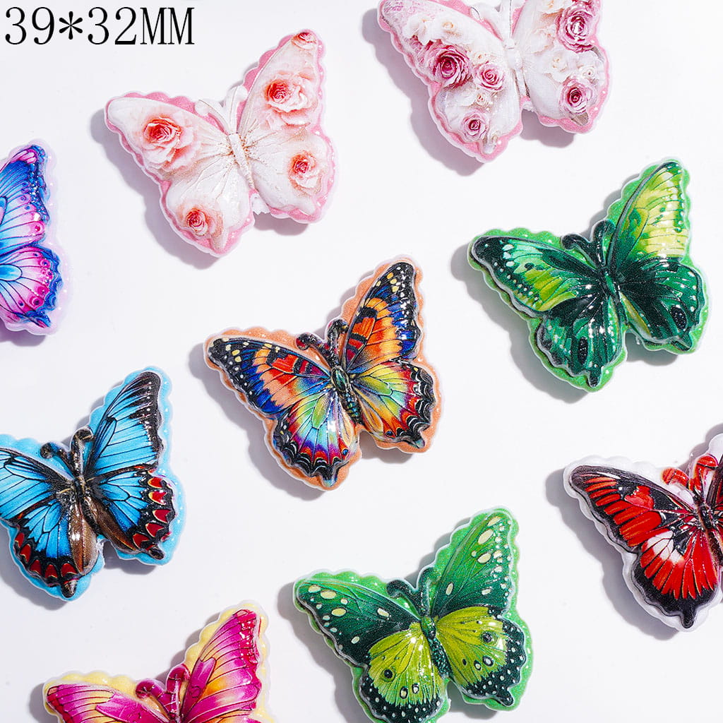 Vivid Butterfly Theme Acrylic Beads, 39*32MM, Various Colors, Random Mix