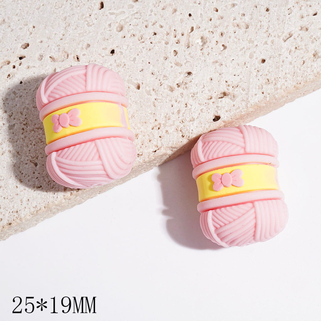 Silicone Focal Beads 3D Wool Yarn with Bowtie, 25*19MM, Multi-Color