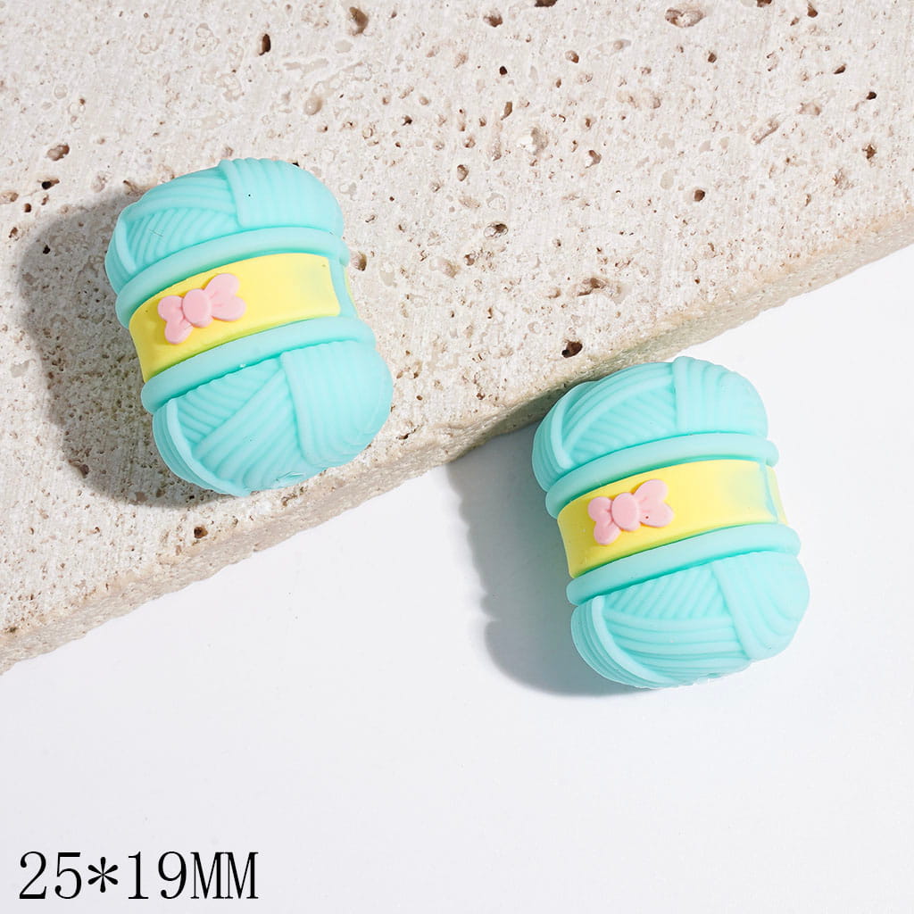 Silicone Focal Beads 3D Wool Yarn with Bowtie, 25*19MM, Multi-Color