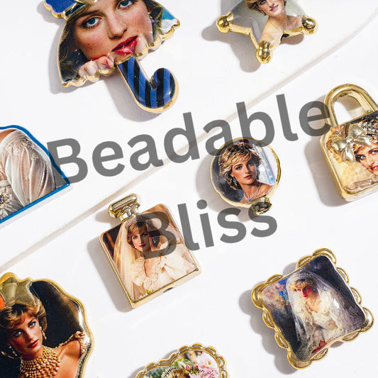 Acrylic Beads and Pendants Beautiful Princess Diana, with Gold Edge, Random Mix
