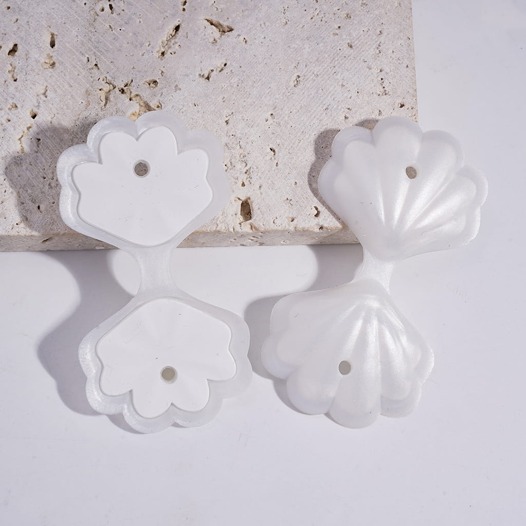 Silicone Focal Beads 3D Sea Shell in Assorted Colors