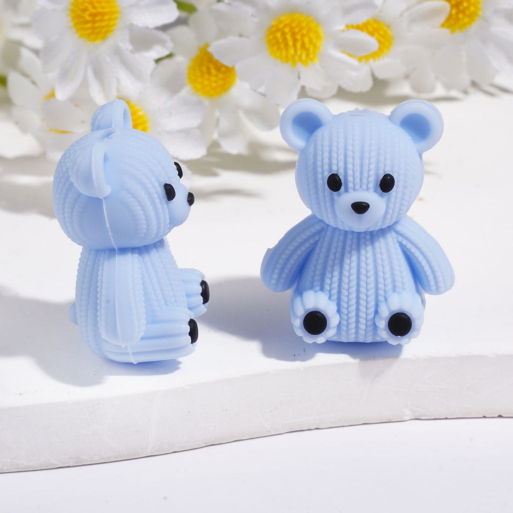 3D Cute Bear with Knitted Woolen Yarn Pattern Silicone Focal Beads, Various Colors