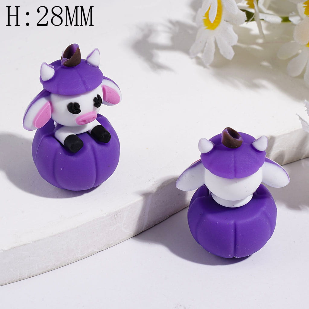 Silicone Focal Beads 3D Cow Wearing Hat and Sitting on Pumpkin, Height 28MM Multi-Color