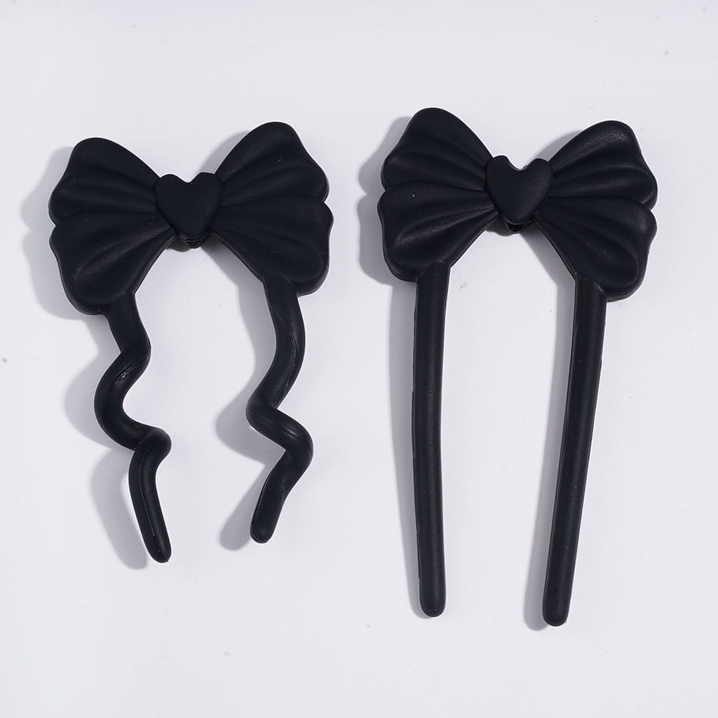 3D Pliable Black Bowtie with Heart Silicone Focal Beads, 97*52MM (Video Usage Instructions)