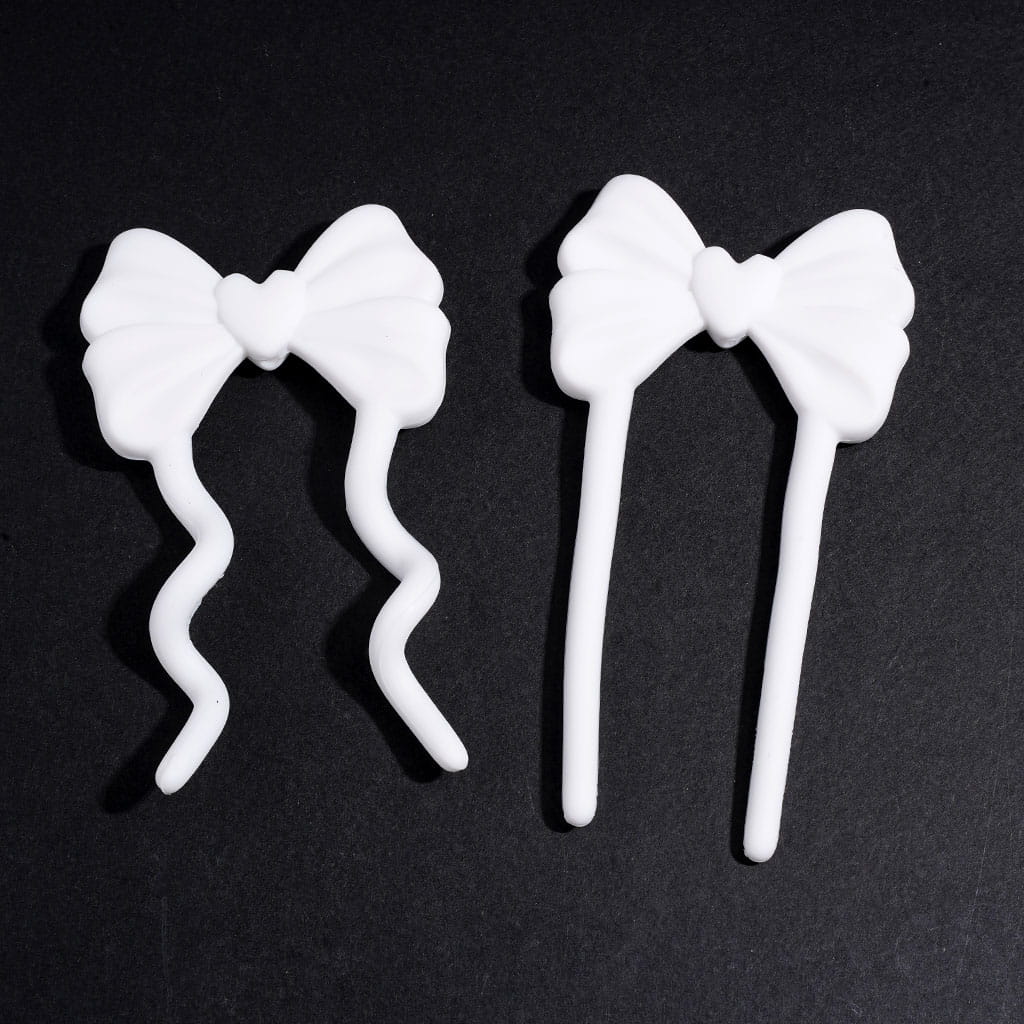 3D Pliable White Bowtie with Heart Silicone Focal Beads, 97*52MM (Video Usage Instructions)