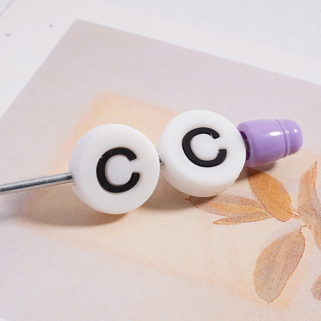 Silicone Beads Round Flat English Letters Prints 15MM (The Hole is Horizontal, not Vertical)
