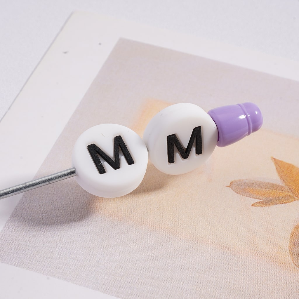 Silicone Beads Round Flat English Letters Prints 15MM (The Hole is Horizontal, not Vertical)
