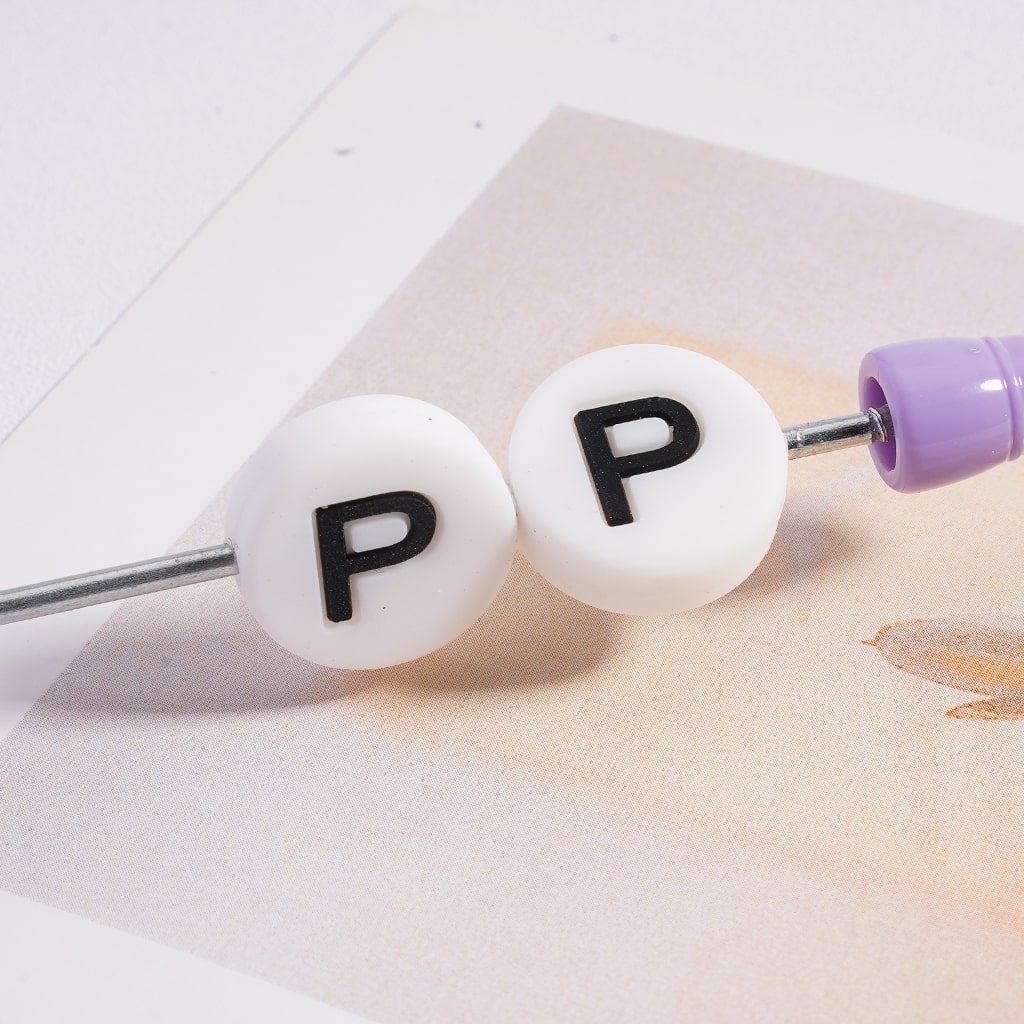 Silicone Beads Round Flat English Letters Prints 15MM (The Hole is Horizontal, not Vertical)
