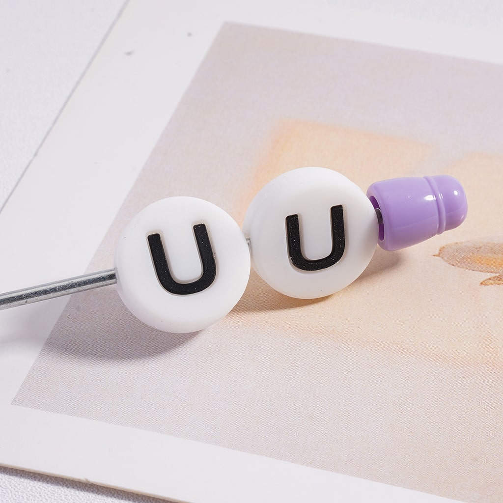 Silicone Beads Round Flat English Letters Prints 15MM (The Hole is Horizontal, not Vertical)