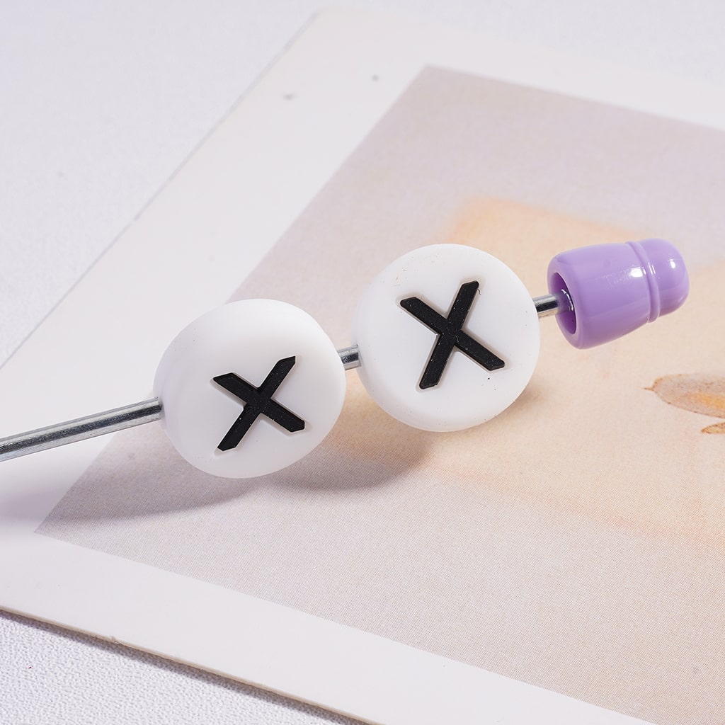 Silicone Beads Round Flat English Letters Prints 15MM (The Hole is Horizontal, not Vertical)
