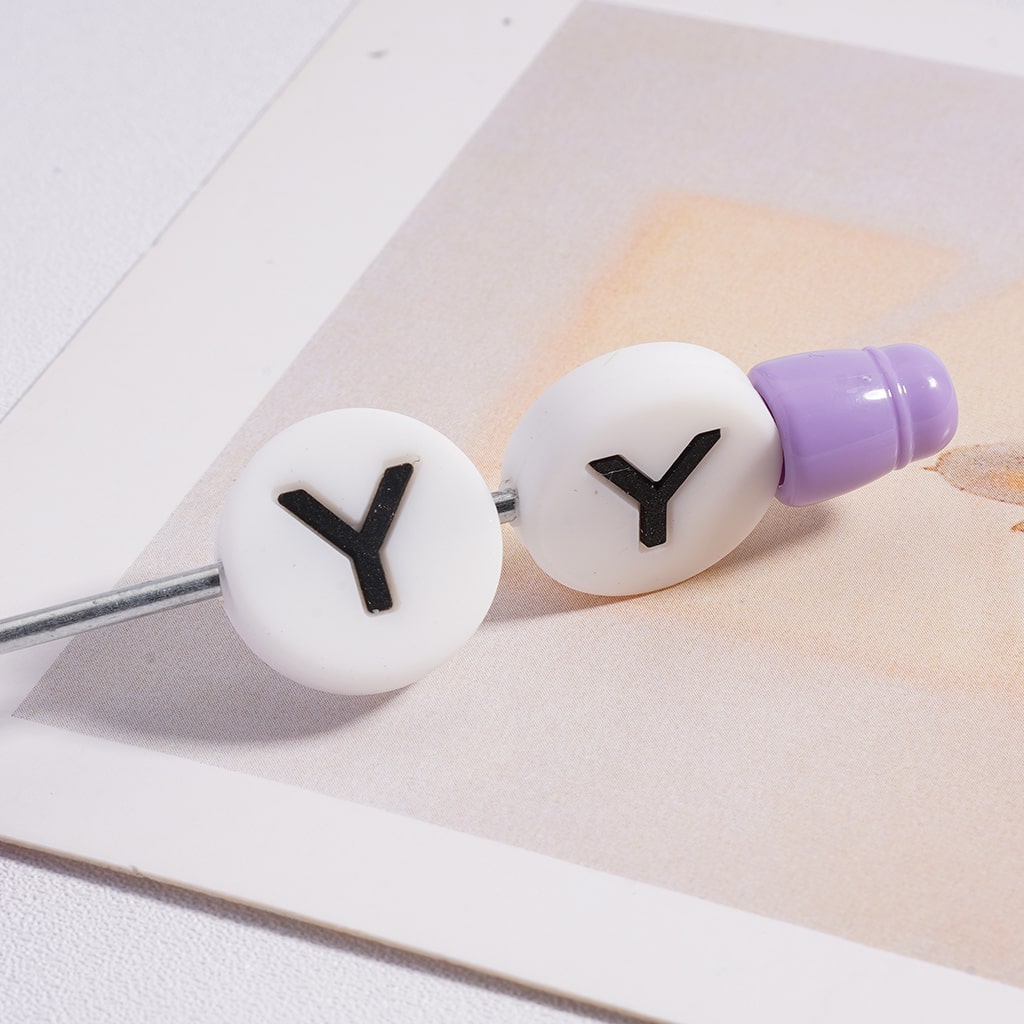 Silicone Beads Round Flat English Letters Prints 15MM (The Hole is Horizontal, not Vertical)