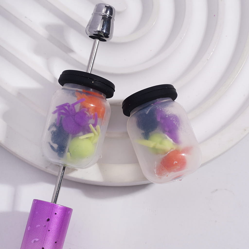 Soft Silicone Shaker Beads Bottle with Various Colors Lid, Small Spiders Embedded Inside Bottle, Small Size