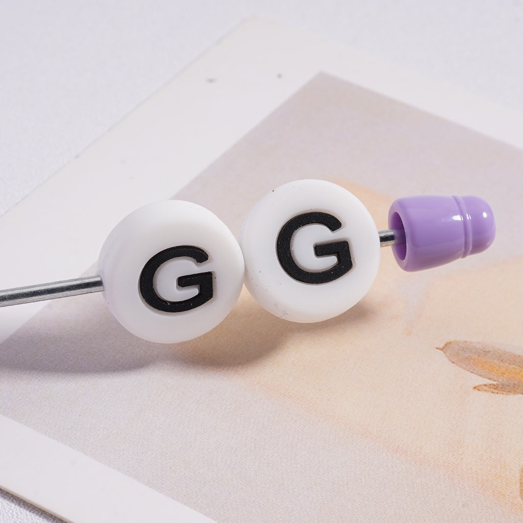 Silicone Beads Round Flat English Letters Prints 15MM (The Hole is Horizontal, not Vertical)