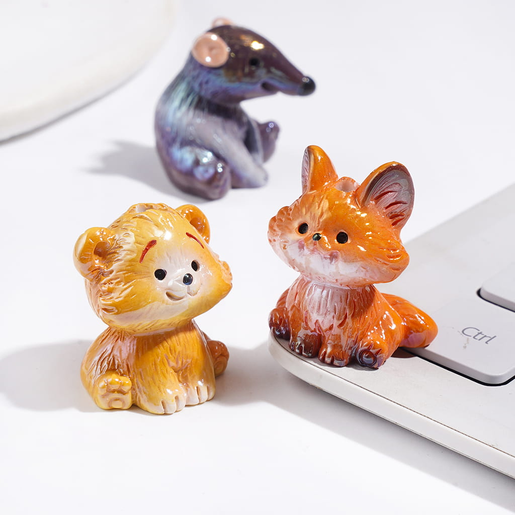 UV-Coated Acrylic Beads with Rat Beaver Bear Fox, Sitting Position Series, Random Mix