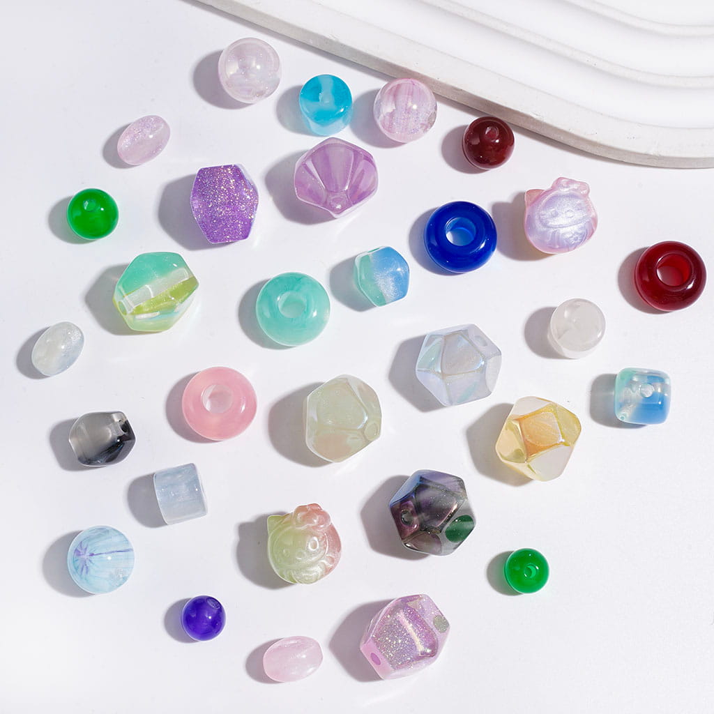 Acrylic Beads in Small Size Series, 8-14MM, Random Mix