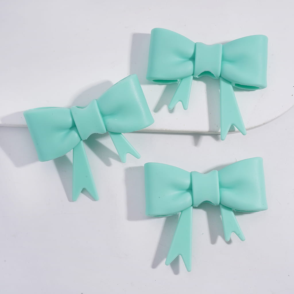 Food Grade Cup Tumbler Silicone Straw Topper Bowtie in Mint Green