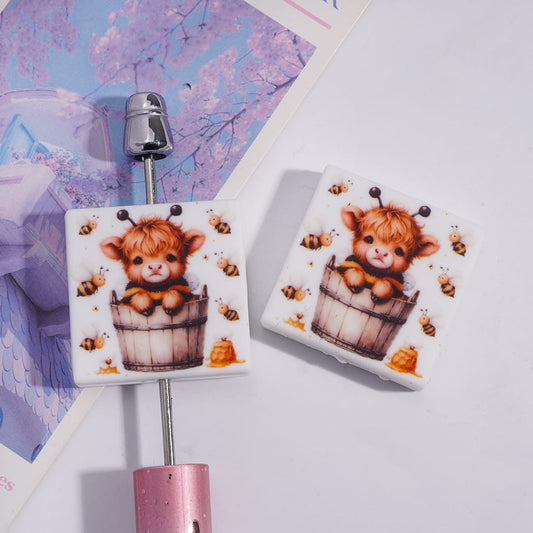Silicone Focal Beads with Bee-Shaped Calf Honey Sitting Wooden Vat, Flat Square Shape