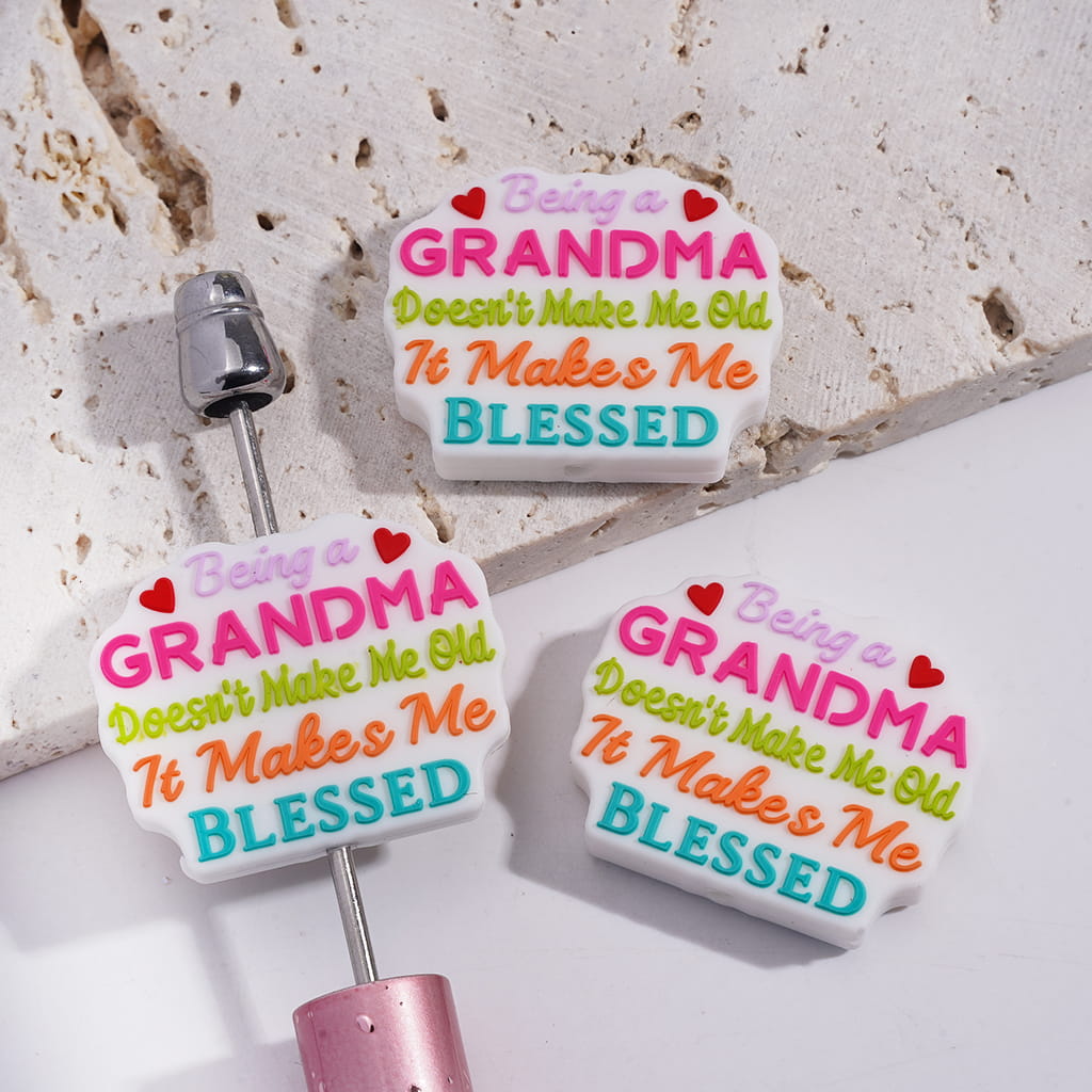 Silicone Focal Beads with Text "Being a GRANDMA Doesn't Make Me Old It Makes Me BLESSED" and Red Hearts