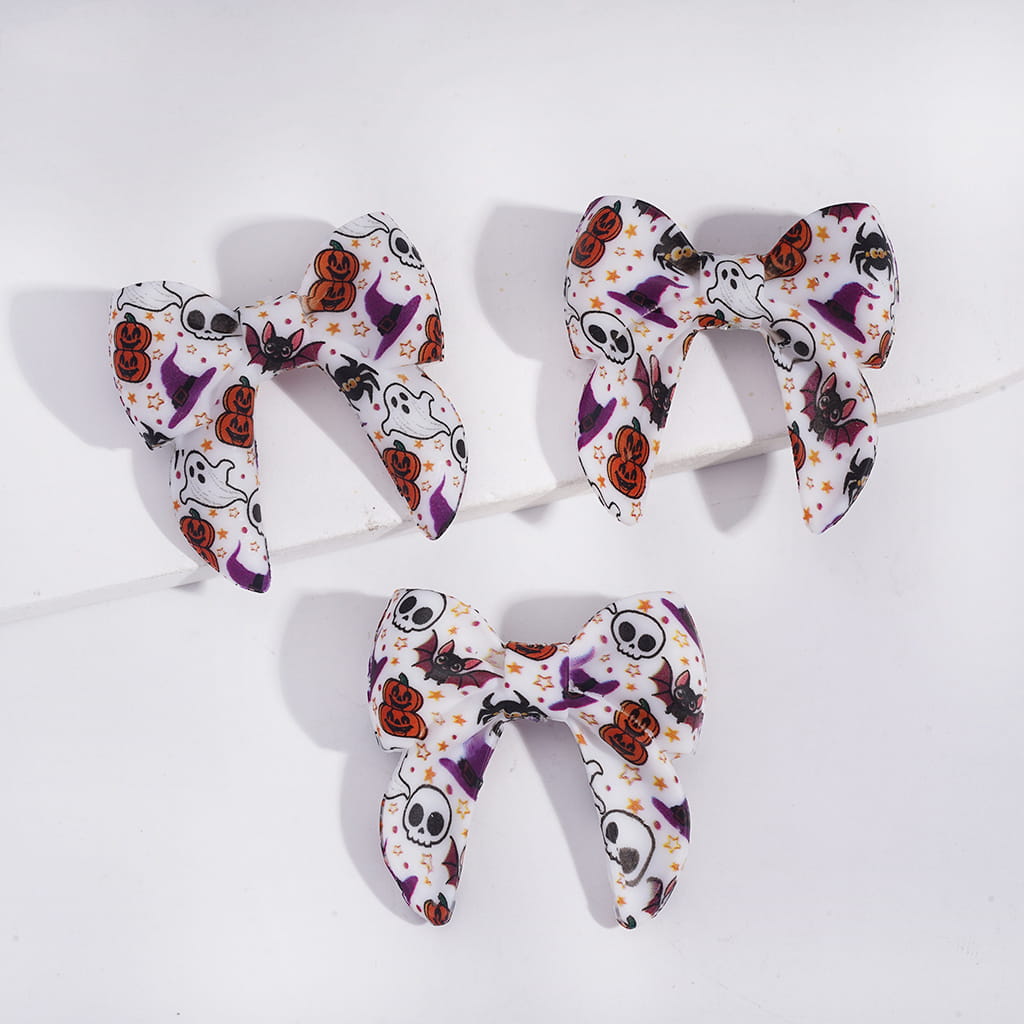 Silicone Focal Beads Soft Bowtie with Bat Spider Skull Pumpkin Halloween Series Prints, 40MM