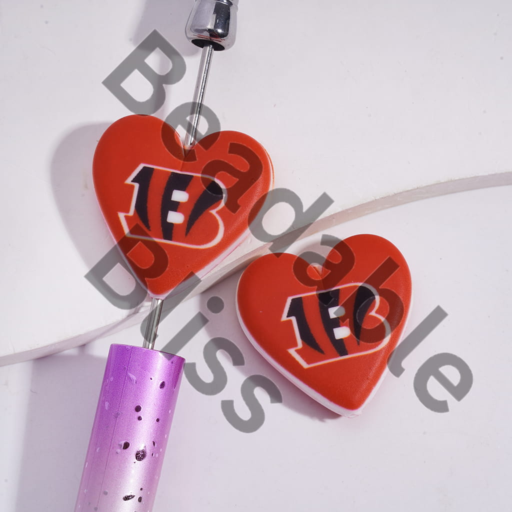 Silicone Focal Beads with American Football Cincinnati Pattern, Flat Heart Shape