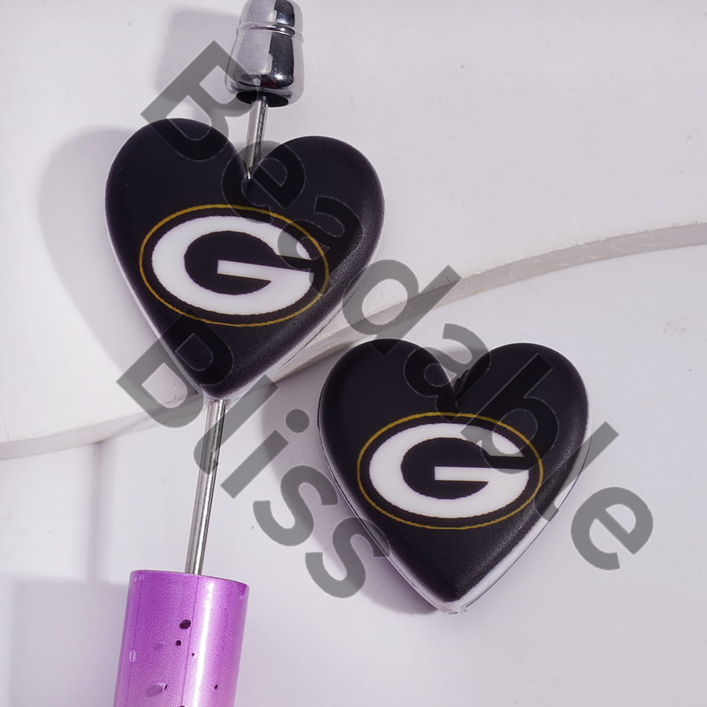 Silicone Focal Beads with American Football Green Bay Pattern, Flat Heart Shape
