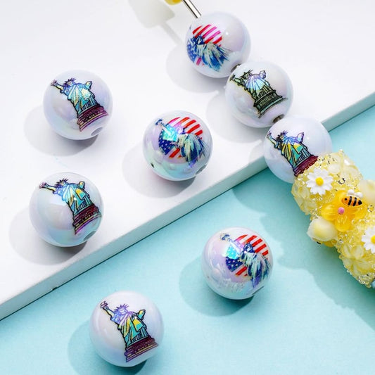 UV Coating USA America the Statue of Liberty White Round Acrylic Beads, 16MM, Random Mix