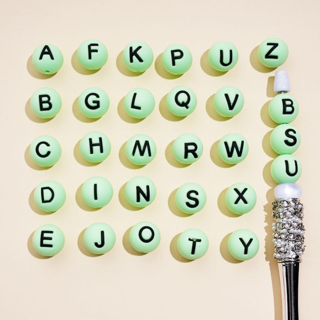 English Letter Round Silicone Beads in Solid Color, 15MM, Random Mix Letters, Please Read the Description
