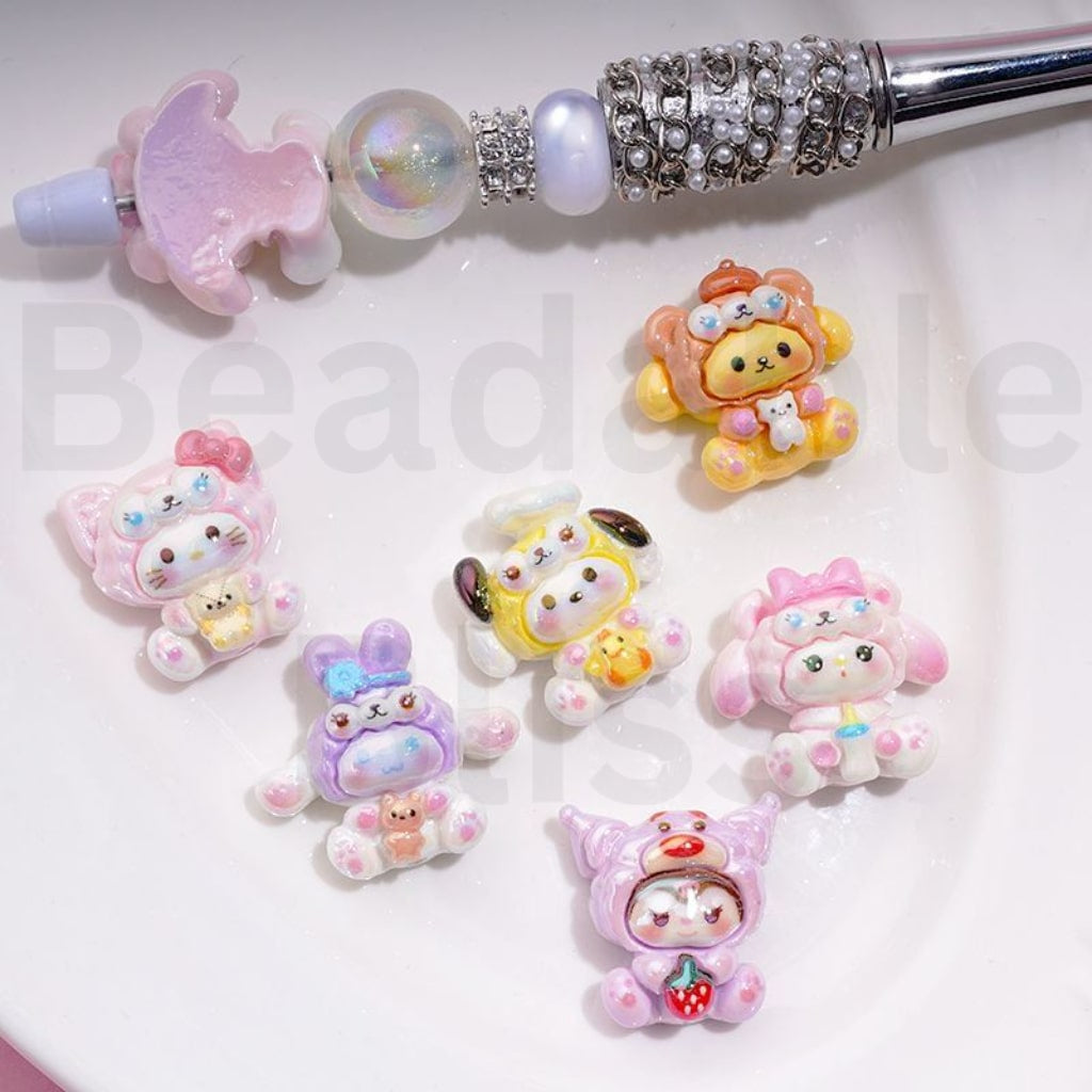Mini Cute Shiny Sanri HK Kitten Melod Kurom Cinnamorol Acrylic Beads, Around 25*23MM, Random Mix