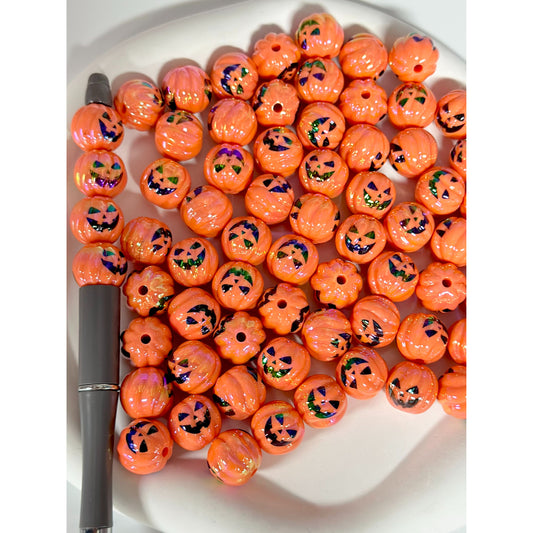 ハロウィーンゴーストフェイスプリント入りオレンジUVコーティングアクリルビーズ、ランダムミックス、16MM