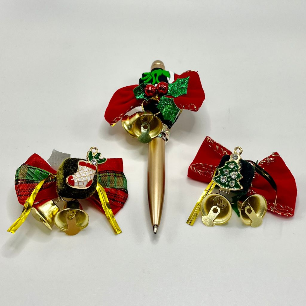 Christmas Themed Velvet Finish Cubes with Bells and Ornaments, 5 pieces