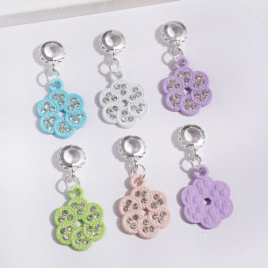 Silver Metal Bail Loop Beads, Charm Pendants Circle Shaped Six Petaled Flower and Clear Rhinestones, Jewelry Accessories, Multi-Color Random Mix