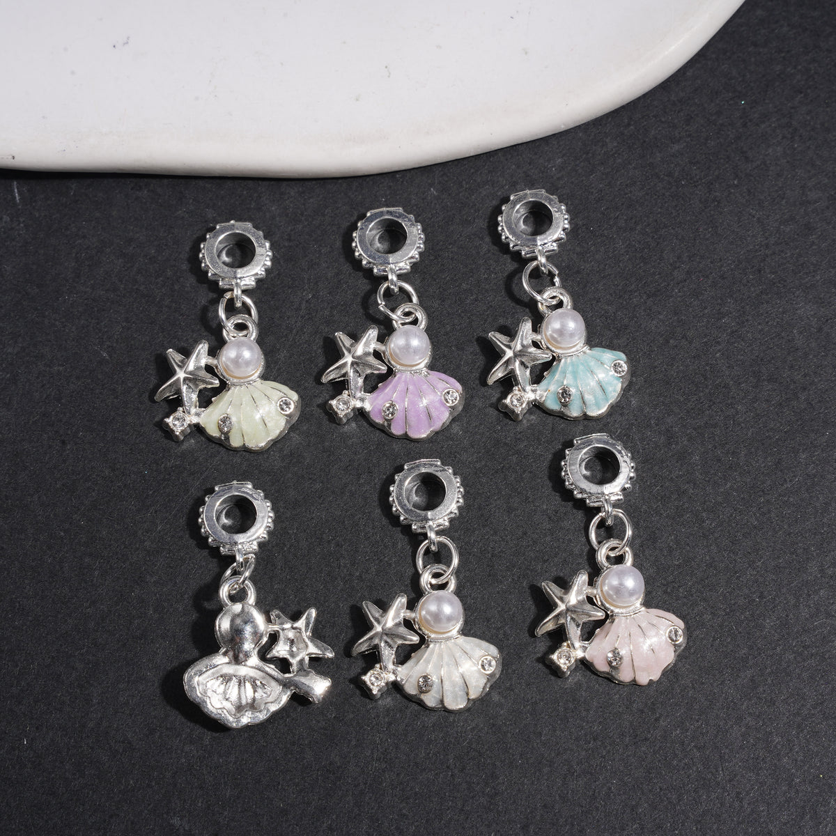 Charm Pendants Scallop Starfish with White Pearl and Clear Rhinestones, Multi-Color Random Mix